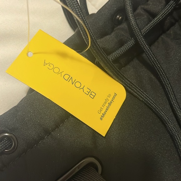 Beyond yoga Convertible Gym Bag NEW - Picture 4 of 7